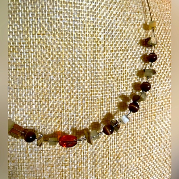 Adorable Tiger’s Eye Bead Lia Sophia Necklace - Picture 4 of 5
